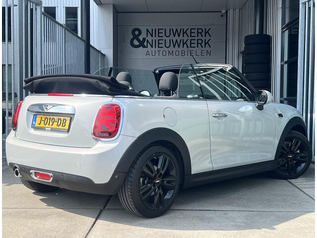 Mini COOPER Mini Cabrio 1.5 Pepper Serious Business | AUTOMAAT | HARMAN/KARDON | NAVI | CRUISE CONTROL | PDC V+A | CLIMATE CONTROL | LMV JCW 17'' | STOELVERWARMING | KEYLESS | LED | BLUETOOTH