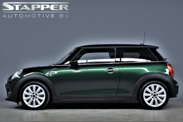 Mini COOPER Mini 1.5 136pk Serious Business Org.NL Sportstoelen/H.Leer/Camera/Keyless/Cruise/Navi/Led/Lmv17''