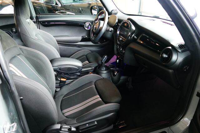 Mini COOPER Mini 1.5 Dalston Edition JCW. Navi, Led Koplampen, StoelVerw, 17"LMV