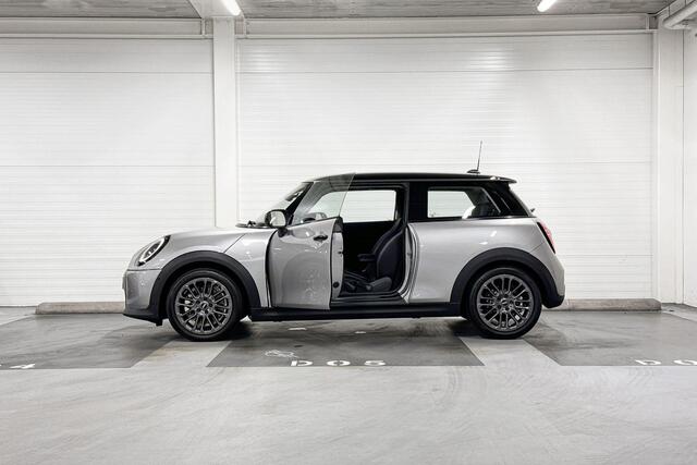 Mini COOPER 3-deurs C | Classic Uitvoering | Pakket S | 17" U-Spoke Grey