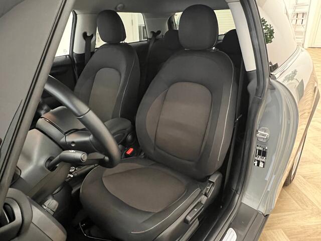 Mini COOPER Mini 1.5 Essential Trim Turbo 136 PK / Airco / Navigatie / Apple CarPlay / 15"LM Velgen / Park Sensors / DAB / LED / 1e Eigenaar!
