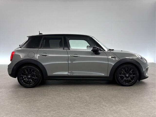 Mini COOPER 1.5 Cooper Business Edition LED Carplay Clima Cruise Navigatie 16"LMV PDC Stoelverwarming