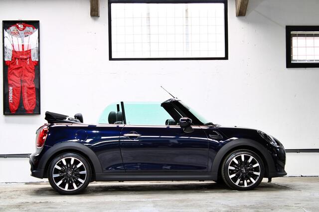 Mini COOPER Mini Cabrio 1.5 MINI Yours | Apple Carplay | Verwarmd stuurwiel | LED | NL auto | 1e eigenaar |