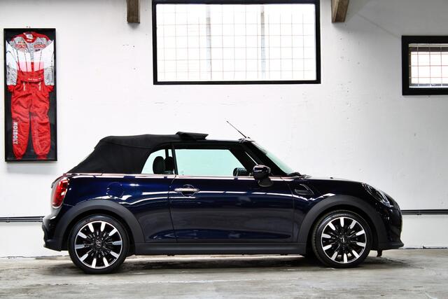 Mini COOPER Mini Cabrio 1.5 MINI Yours | Apple Carplay | Verwarmd stuurwiel | LED | NL auto | 1e eigenaar |