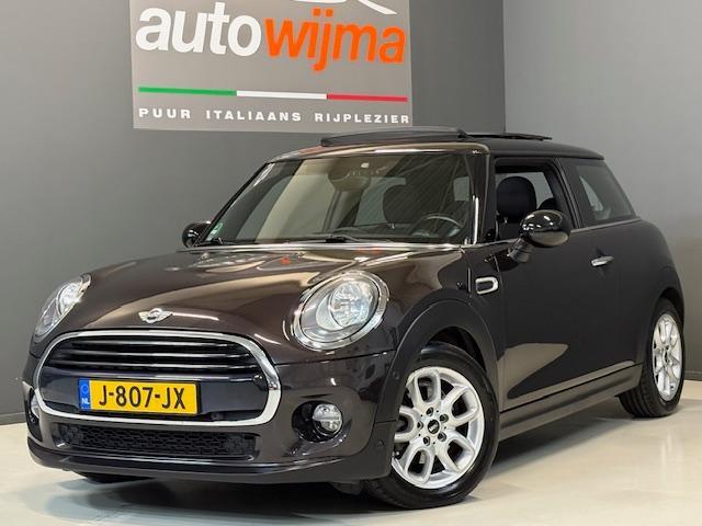 Mini COOPER Mini 1.5 Serious Automaat Panoramadak, Sportstoelen, navigatie, led lampen, climate control Keyles, Veel opties!