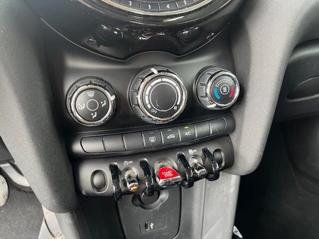Mini COOPER 1.5 ONE - NAVI - CRUISE - 56.000KM - ORG. NL.