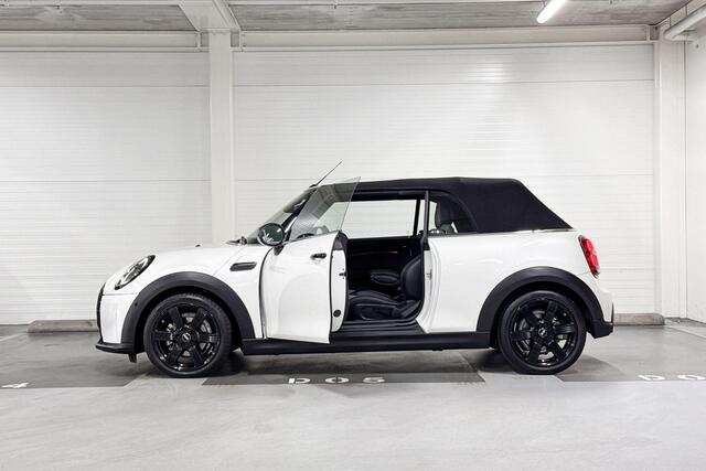Mini COOPER Cabrio Classic | Harman Kardon | Achteruitrijcamera | Apple CarPlay