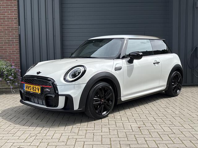 Mini COOPER 1.5 Resolute Go Edition - JCW - Camera - Navi -