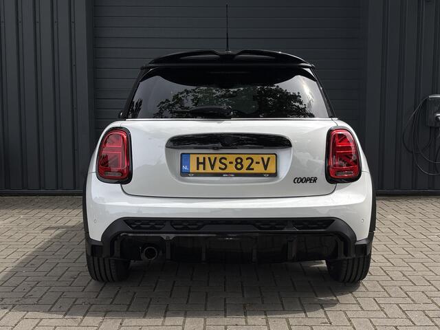 Mini COOPER 1.5 Resolute Go Edition - JCW - Camera - Navi -