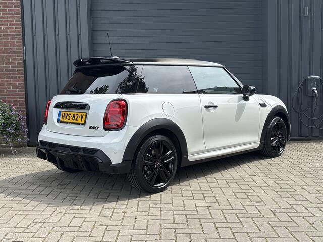 Mini COOPER 1.5 Resolute Go Edition - JCW - Camera - Navi -