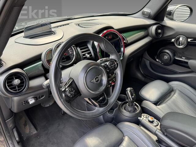 Mini COOPER 5-deurs C MINI 60 Years Edition | Glazen panoramadak | Serious Business | Alarmsysteem klasse 3 | Elektrisch verwarmde voorstoelen