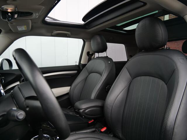 Mini COOPER Mini 1.5 60 Years Edition 136 Pk Automaat Navigatie / Camera / Pano-dak / Leer