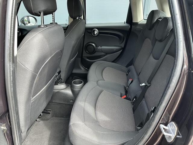 Mini COOPER Mini 1.5 Pepper Business / Navigatie / Airco / Cruise Control / Parkeersensoren Achter / Bluetooth /