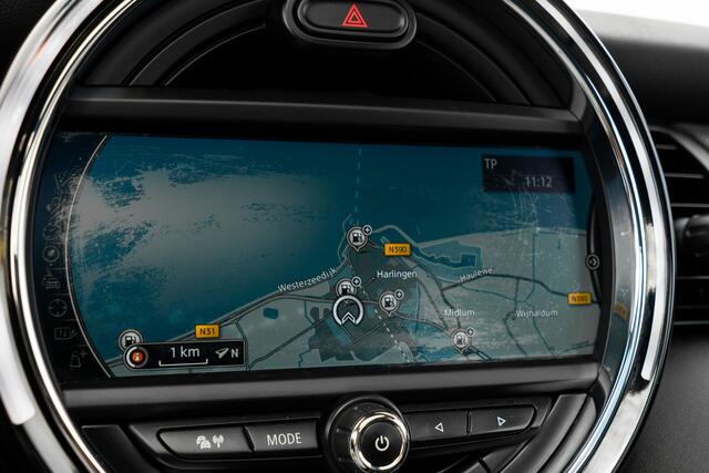 Mini COOPER 1.5 136 PK Cooper Chili Serious Business AUTOMAAT RIJKLAAR INCL:GARANTIE. | Panodak | Navigatie | Clima | Cr Control | Sportstoelen | Zwarte LMV |