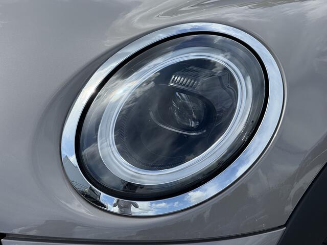 Mini COOPER 5-deurs 1.5 Camden | Navi | Driving Ass. | Sportstoel | Led | Service Incl. tot 08-2028/100.000km