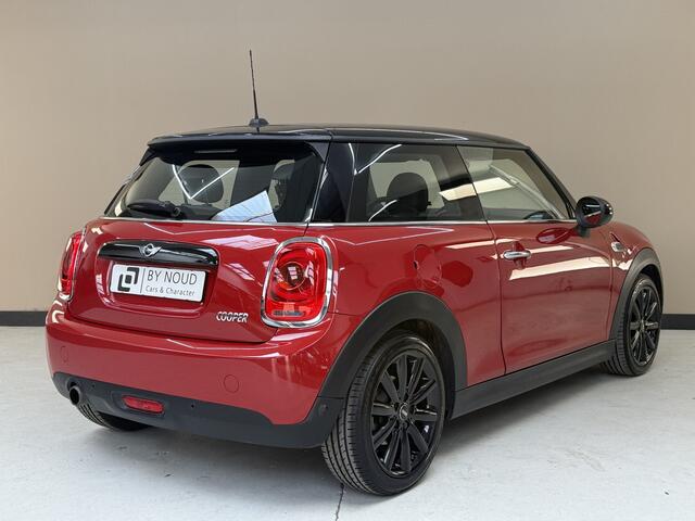 Mini COOPER Mini 1.5 136Pk, 2016, 1ste eigenaar, Dealer onderhouden, LED koplampen, Sportstoelen, Parkeersensoren, Lichtmetalen velgen, Climate control, Sportstoelen,