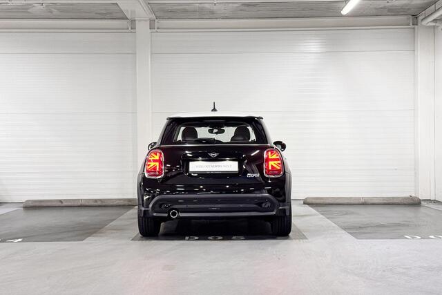Mini COOPER 3-deurs Business Edition | Navigatiesysteem | Airco | Park Distance Control