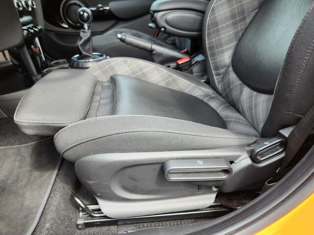 Mini COOPER 1.5 Cooper Chili Business 5drs , Clima, Navi, Cruise,