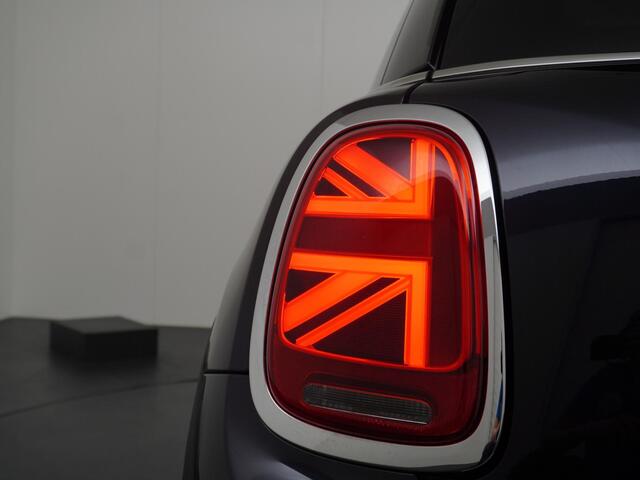 Mini COOPER Mini 1.5 ORIG. NL. NAP KM. | JCW PACK | STOELVERWARMING | RIJKLAAR INCL. 12 MND. BOVAGGARANTIE
