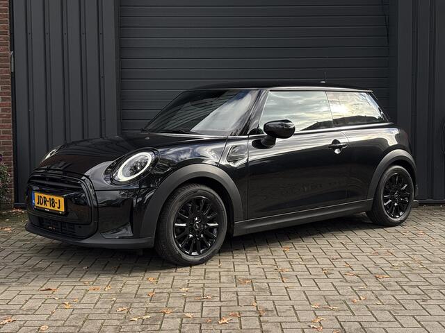 Mini COOPER Mini 1.5 Classic - Keyless - Navigatie - Stoelverwarming - Leder -
