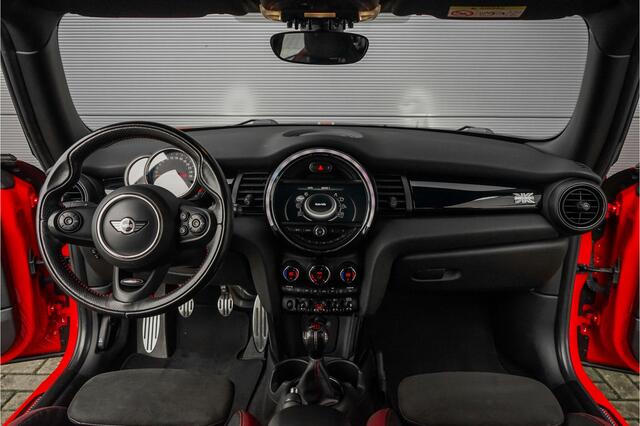 Mini COOPER Mini 1.5 Chili JCW Pack LED 17"