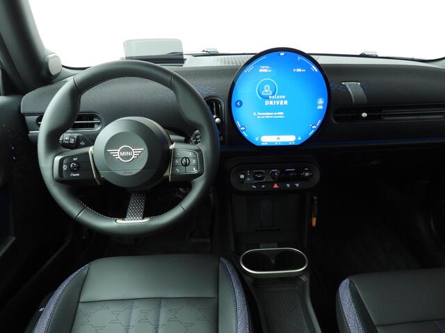 Mini COOPER 3-deurs C Sportstoelen / Panoramadak / Getint glas / Head-up / Harman Kardon / Alu wielen 17 inch