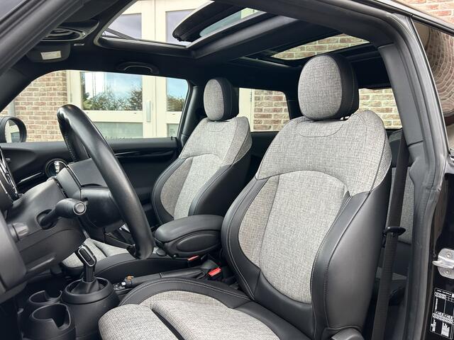 Mini COOPER Mini 1.5 136pk AUT. Chili Panorama Navi