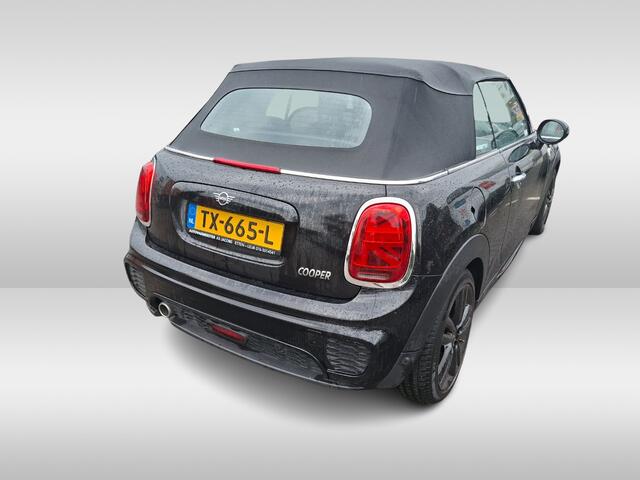 Mini COOPER Mini Cabrio 1.5 / JCW Package / Leder / CarPlay / 18'' / Keyless / Navigatie / Stoelverwarming / Windscherm / Cruise Control