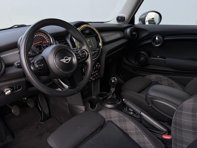 Mini COOPER Mini 1.5 Chili Apple carplay/Climate/Stoelv./17inch.