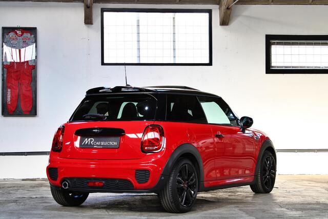 Mini COOPER Mini 1.5 Dalston Edition | JCW | Panoramadak | Apple Carplay | Harman Kardon | NL auto |