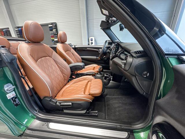 Mini COOPER Cabrio 1.5 Sidewalk Edition 17 Inch / Comfort Acces / Achteruitrij Camera / Windscherm / Stoelverwarming / Led Mistlampen / Led Koplampen / Adaptive Cruise Control / Harman Kardon / Head Up Display /