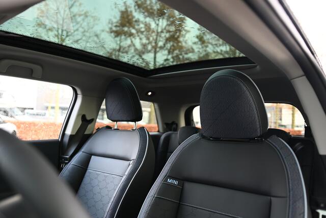 Mini COOPER Hatchback E / Classic / Pakket L / 17" Parallel Spoke 2-tone