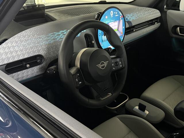 Mini COOPER Mini 1.5 C Favoured M / Leder / Head Up / Pan Dak