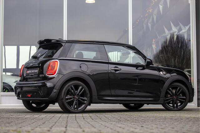 Mini COOPER Mini 1.5 Chili Serious Business JCW | LED | NL Auto | Cruise