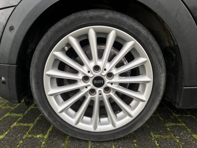 Mini COOPER Mini 1.5 Pepper Serious Business Automaat | Rijklaar incl garantie | Keyless entry Parkeersensoren voor Navigatie