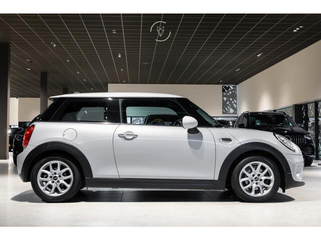 Mini COOPER Mini 1.5 Serious Business Automaat Keyless|Gr-Navi|LED|NL-auto|CC|Volledige historie