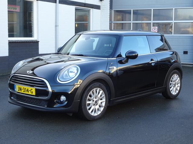 Mini COOPER Mini 1.5 Business Automatische airco, navigatie, cruise controle, parkeersensoren, licht metalen velgen, GEEN IMPORT, enz.
