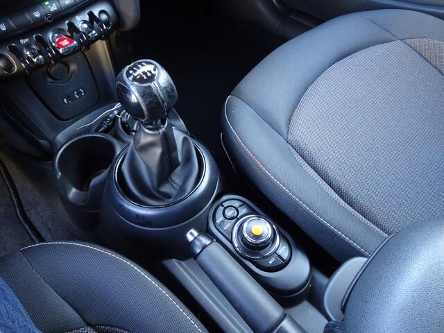 Mini COOPER Mini 1.5 Business Automatische airco, navigatie, cruise controle, parkeersensoren, licht metalen velgen, GEEN IMPORT, enz.