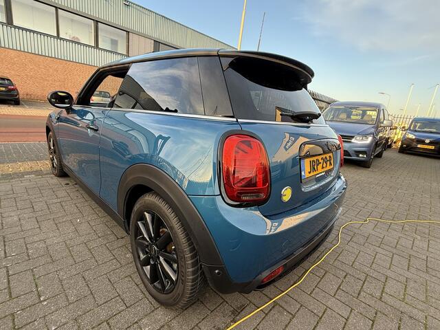 Mini COOPER E S 184PK 33kWh Voll leder interieur BRUIN, PANO, H-K Audio Camera APPLE CARPLAY