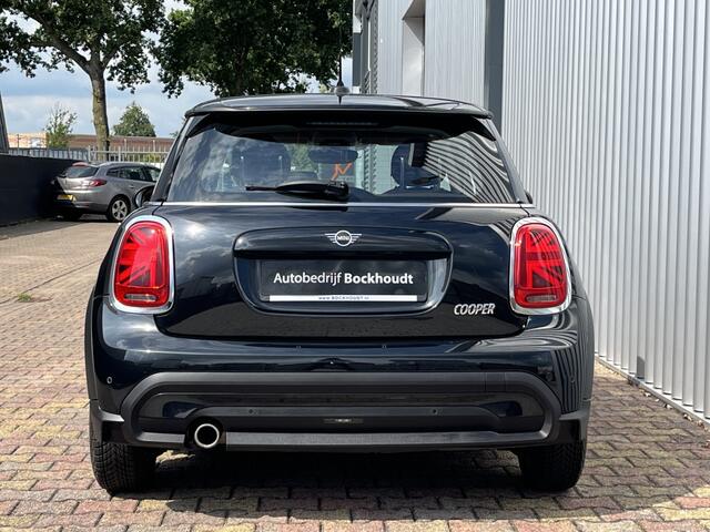 Mini COOPER Mini 1.5 136PK | Navigatie | Climate Control