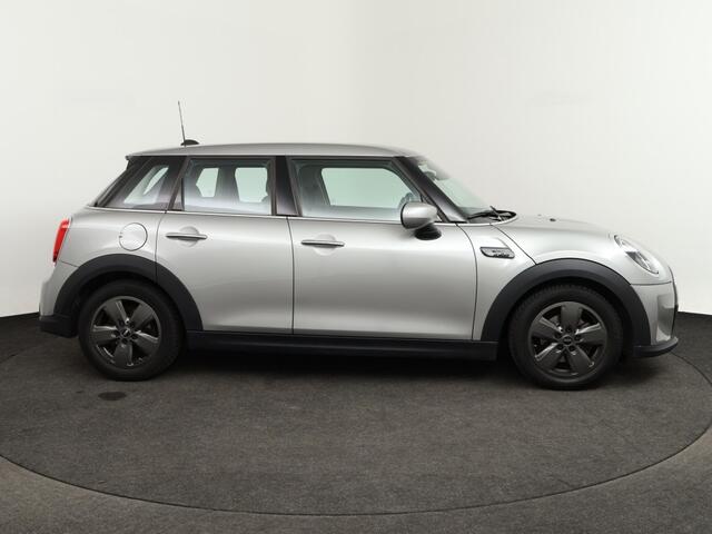 Mini COOPER Mini 1.5 Camden Edition | Automaat o CarPlay o Climate o LED