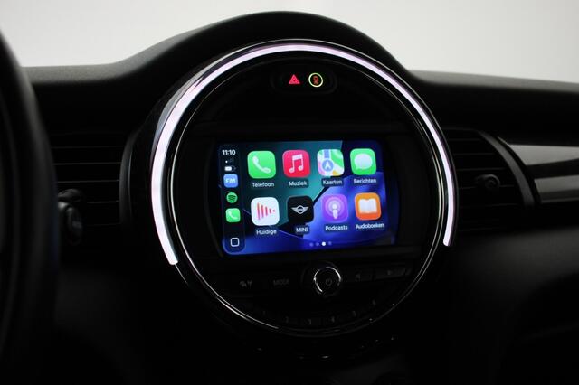 Mini COOPER Electric BlackenRed Edition - Carplay, Camera, Half Leer, Stoelverw. SOH 97%