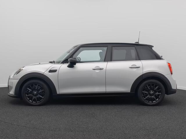 Mini COOPER 1.5 Steptr.Aut.-7 ** LED, LEDER, NAVI+, PANORAMA, HuD, KEYLESS, H&K SOUND, CAMERA ** 1e EIG - UNFALLFREI ** ** INFORMEER OOK NAAR ONZE AANTREKKELIJKE FINANCIAL-LEASE TARIEVEN **
