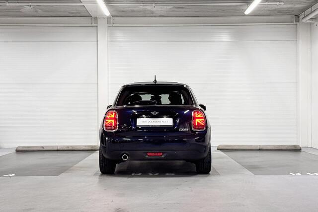 Mini COOPER 5-Deurs 60 Years Edition | Panoramadak | Harman Kardon | Head-Up Display