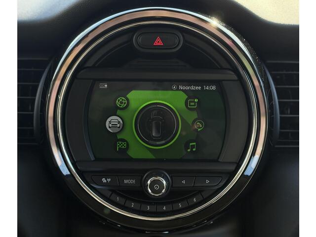 Mini COOPER Mini 1.5 Chili l PDC l Navigatie l Cruise Control l Half Leder l Stoelverwarming
