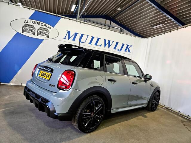 Mini COOPER Cooper John Cooper Works 1.5 Cooper / Black Optic / Camera / NL Auto