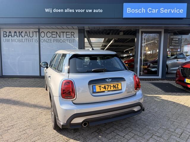 Mini COOPER Mini 1.5 Classic | Camden Edition