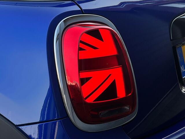 Mini COOPER 1.5 136PK Automaat John Cooper Works *NL-AUTO*