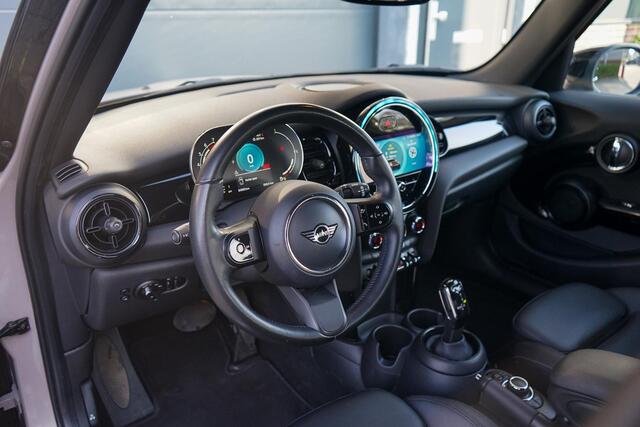 Mini COOPER 1.5 Classic