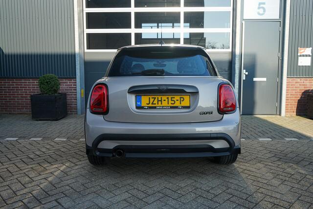 Mini COOPER 1.5 Classic